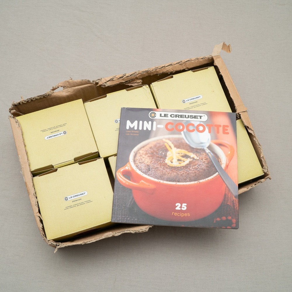 Le Creuset Set of 6 Mini Cocottes with‎ Cookbook Color: Flint